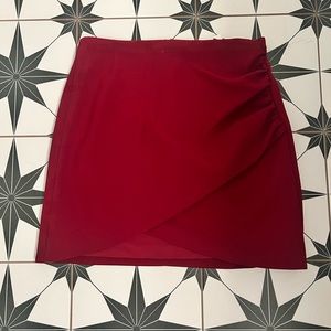 ❤️‍🔥Women’s size 10 Alice and Olivia Lycra mini skirt